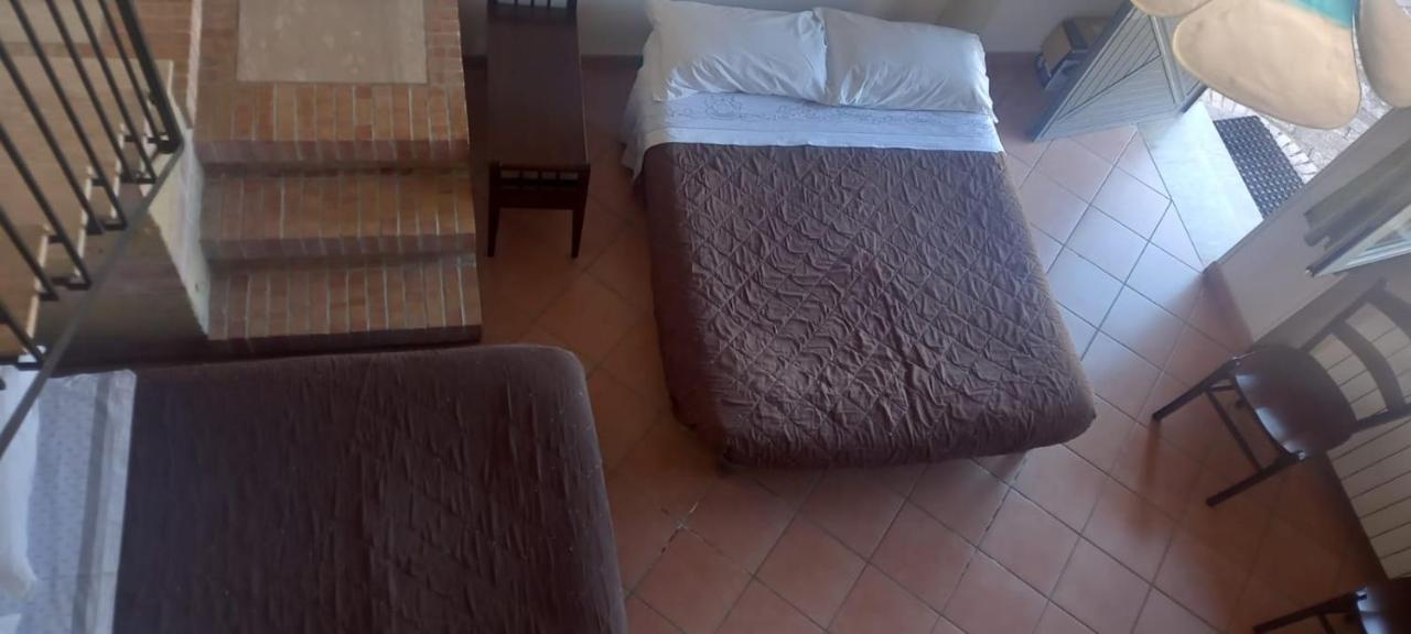 Agriturismo Borgo Nuovo Sant'Agata Dei Goti Hotel Migliara-San Silvestro Buitenkant foto